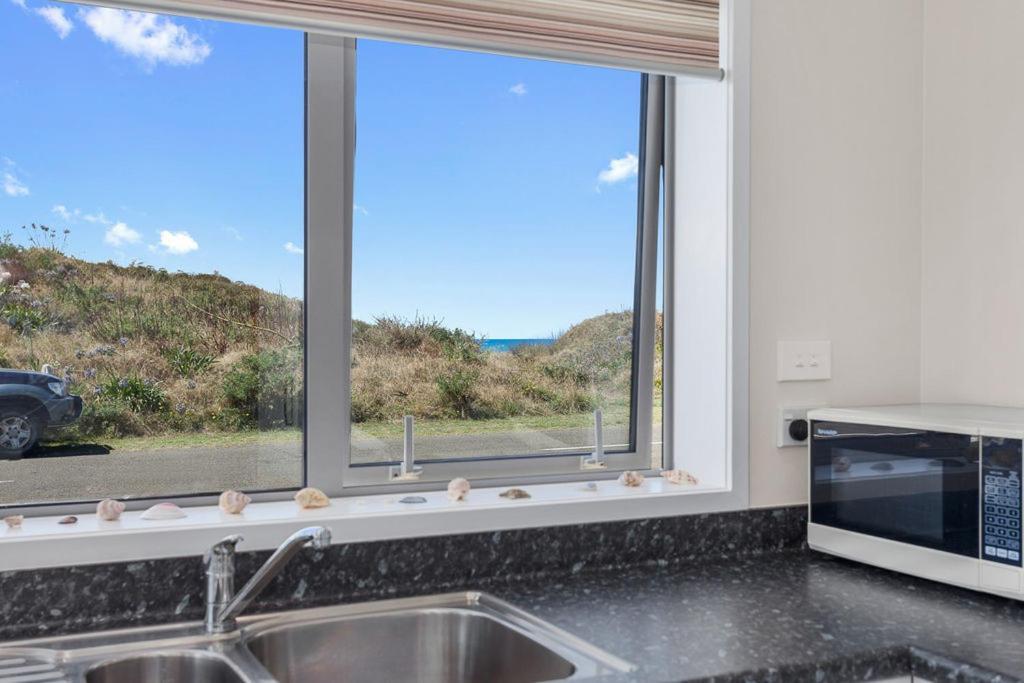 Beach Retreat - Ohope Holiday Home Dış mekan fotoğraf